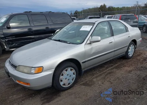 1996 Honda Accord Lx/Ex z USA, uszkodzony, nr VIN 1HGCD5532TA248962